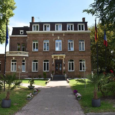 Hotel Logis Manoir de Fourcy à Corbehem Extérieur photo