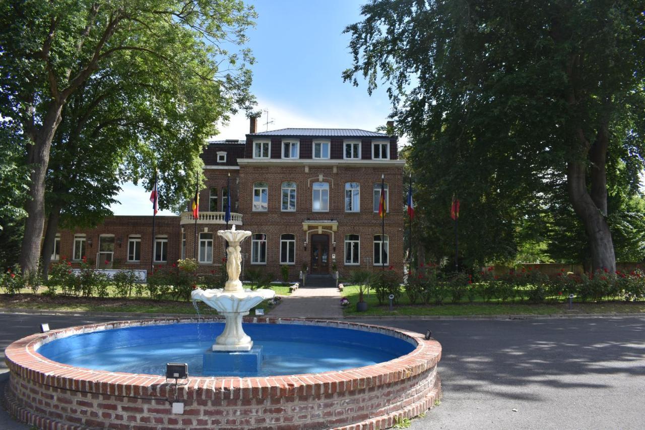 Hotel Logis Manoir de Fourcy à Corbehem Extérieur photo