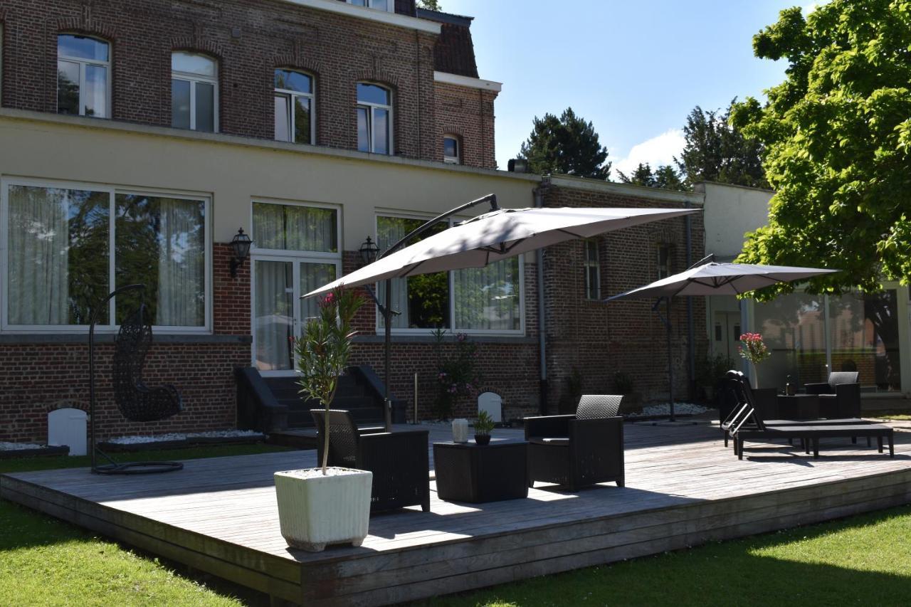 Hotel Logis Manoir de Fourcy à Corbehem Extérieur photo