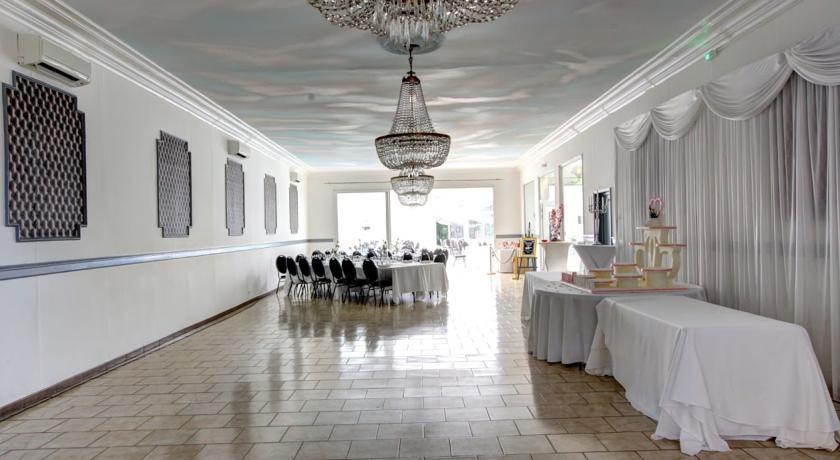 Hotel Logis Manoir de Fourcy à Corbehem Extérieur photo