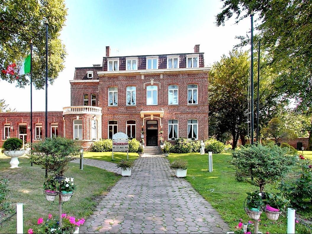 Hotel Logis Manoir de Fourcy à Corbehem Extérieur photo