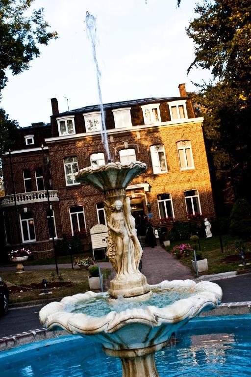 Hotel Logis Manoir de Fourcy à Corbehem Extérieur photo